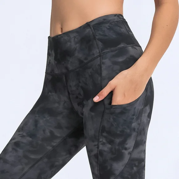 Thigh Pocket Active Leggings Size (4) - Picture 3 of 4